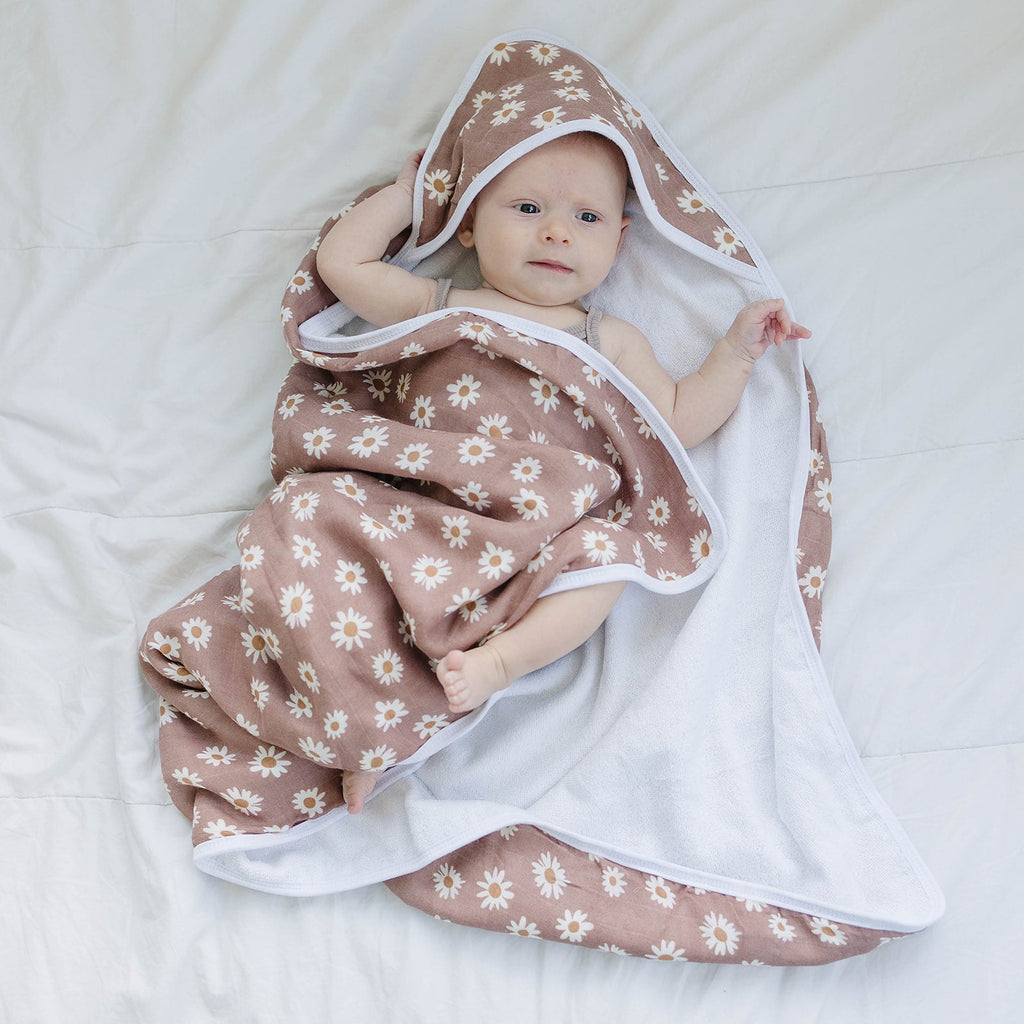 Muslin hooded towel- daisy dream*