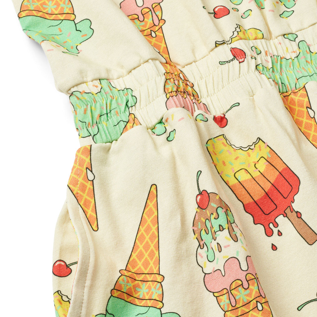 Short sleeved dress- ice cream, marshmallow