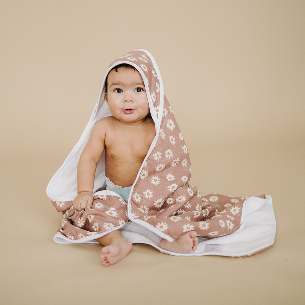 Muslin hooded towel- daisy dream*