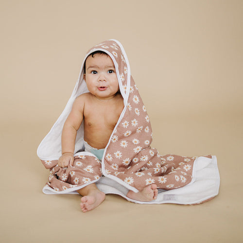 Muslin hooded towel- daisy dream*